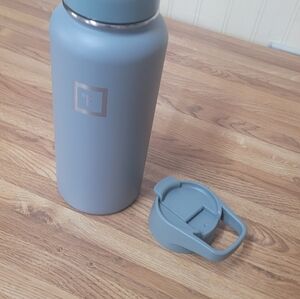Blue Insulated Water Bottle with Extra Lid